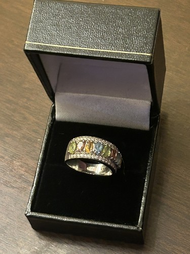 18ct white gold - 18ct, diamond,