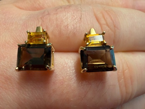 9K Yellow Gold Smoky Q