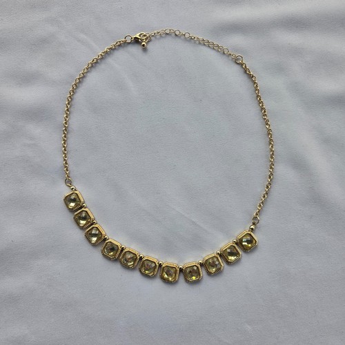 Vintage gold tone square - gold,