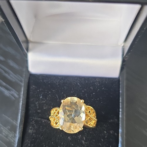 14ct yellow gold - gold, oval